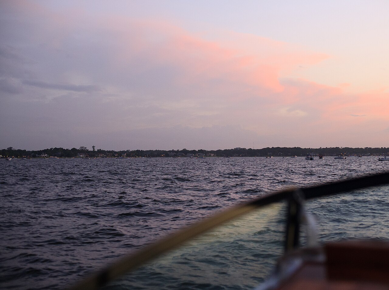 Lake Conroe waterfront homes in Texas