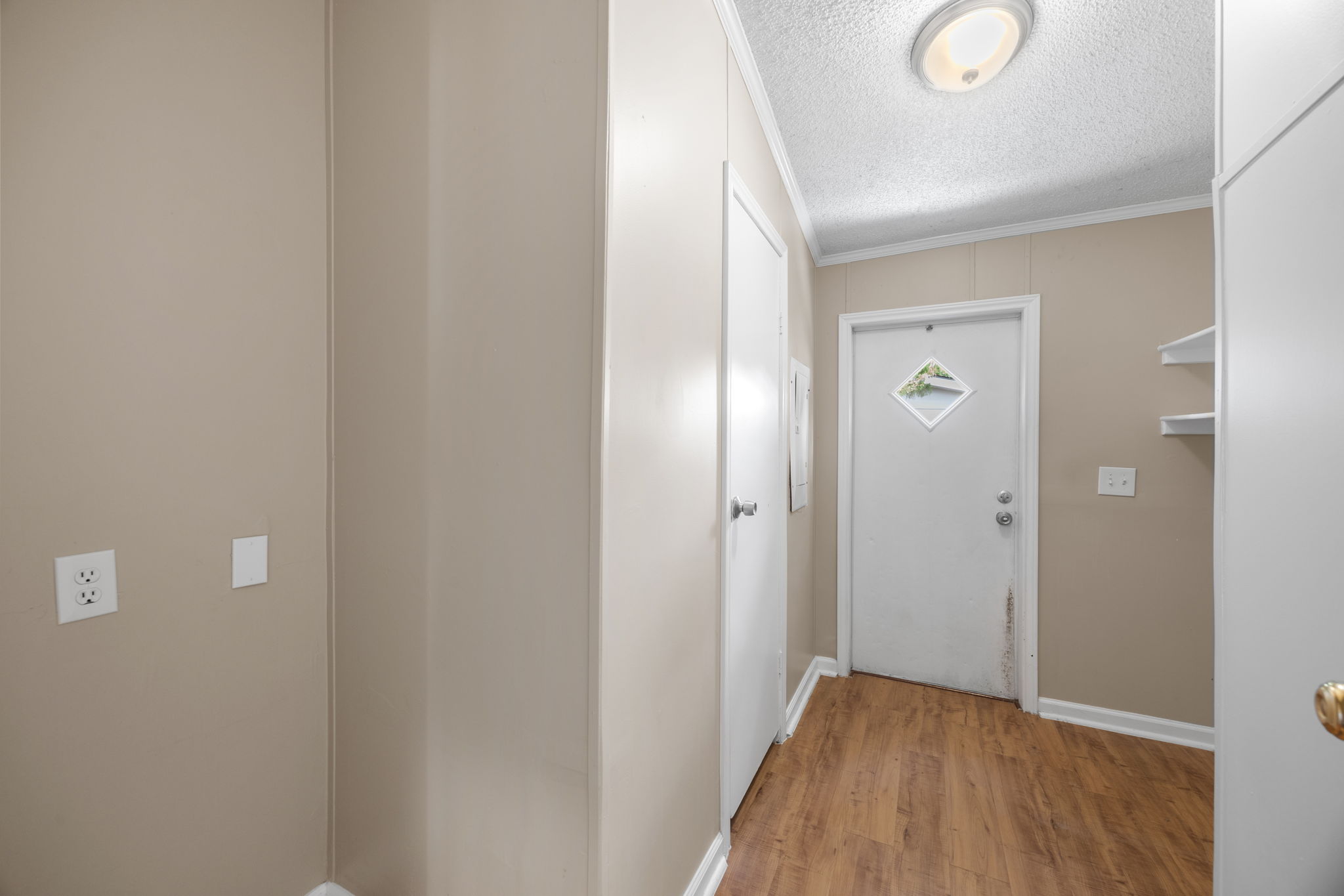 Interior hallway. 14279 Shadow Bay Dr, Willis TX