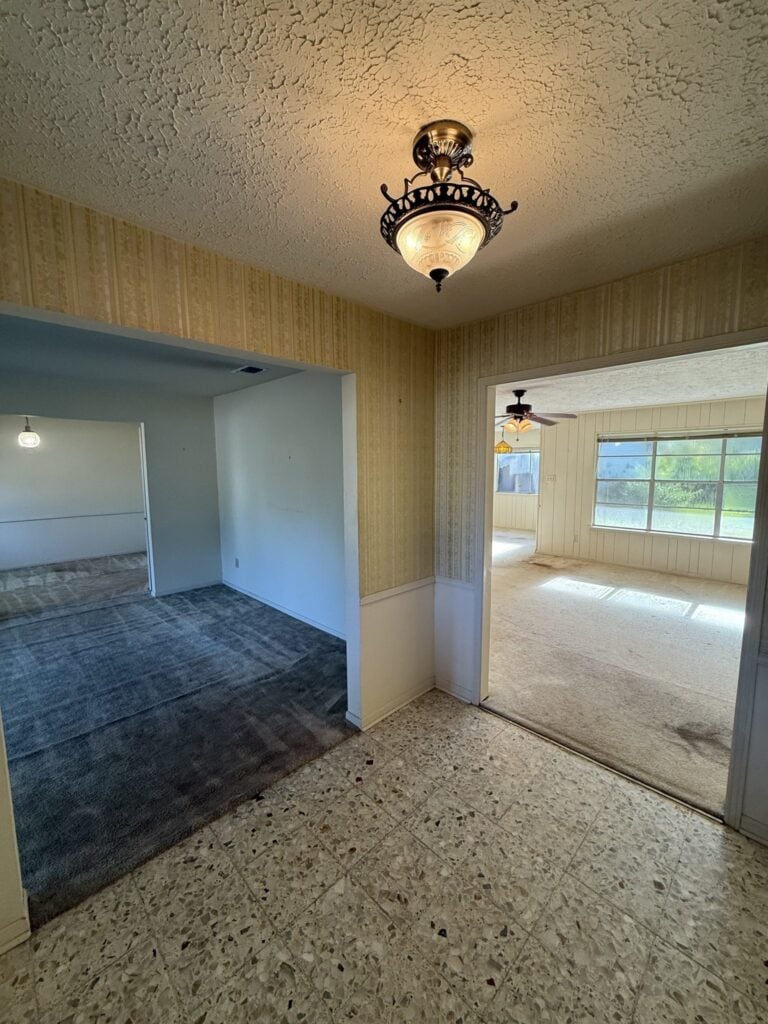 2830 Shadowdale Dr Houston TX entry foyer opening to the formal living room